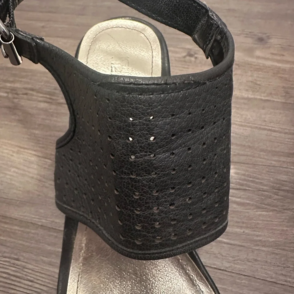 Black KENNETH COLE REACTION Ankle Strap Leather Women Shoes - Size 7.5 - Picture 7 of 14